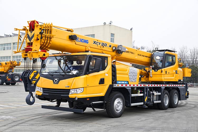XCMG factory 30 ton hydraulic pickup truck crane XCT30_M price